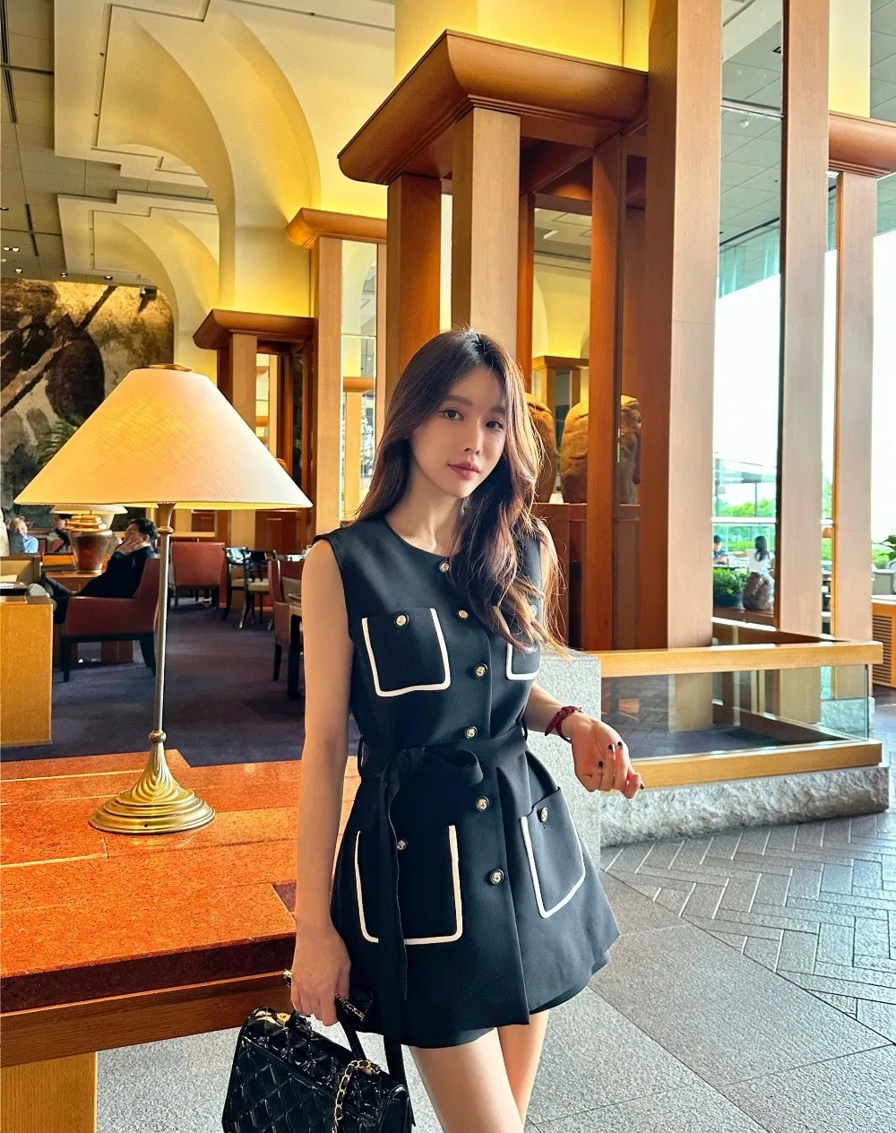 

Dongda Gate High-End Sensation Patchwork Color round Ne ket Trim Vest Skirt orts Two-Piece Set Faionable Women'...