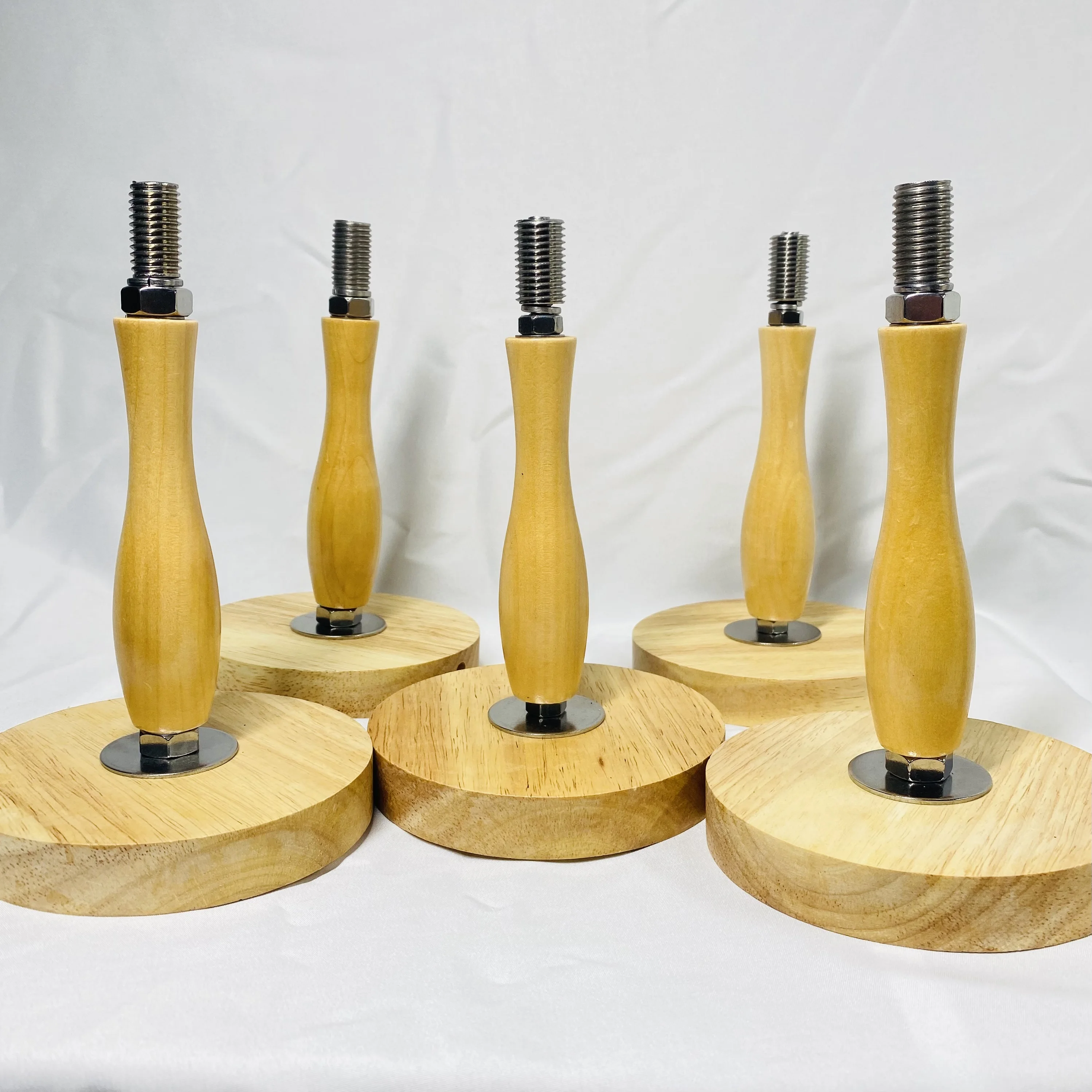 

Doll Physical Doll Head Bracket Wooden Doll Head Carving Bracket Suitable for Sexy Doll Head Bracket M16 Interface Universal