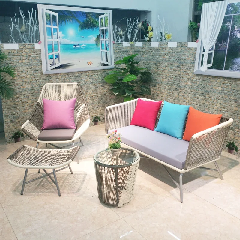 

Кованое железо, уличное кресло из ротанга, комбинация журнального столика из ротанга, садовый диван для отдыха