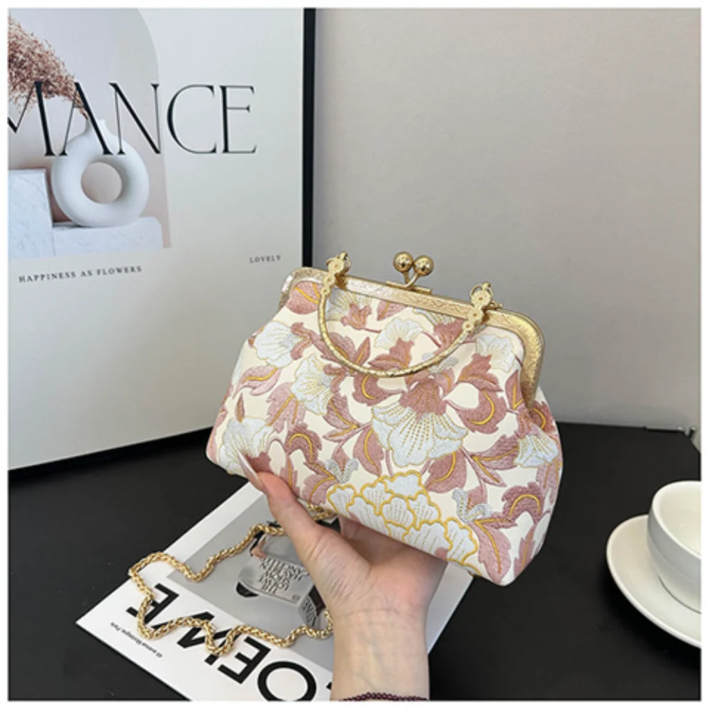 Retro Small Square Bag Embroidered Luxury Designer Bag Embroidered Shoulder Bag Versatile Chinese Handbag For Cocktail Party