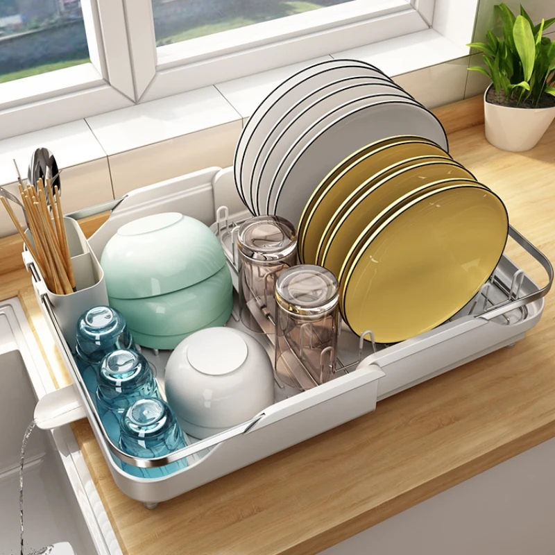 

A New Type of Telescopic Dishes Draining Rack in the Kitchen; Tableware storage tank; sink; filter basket.