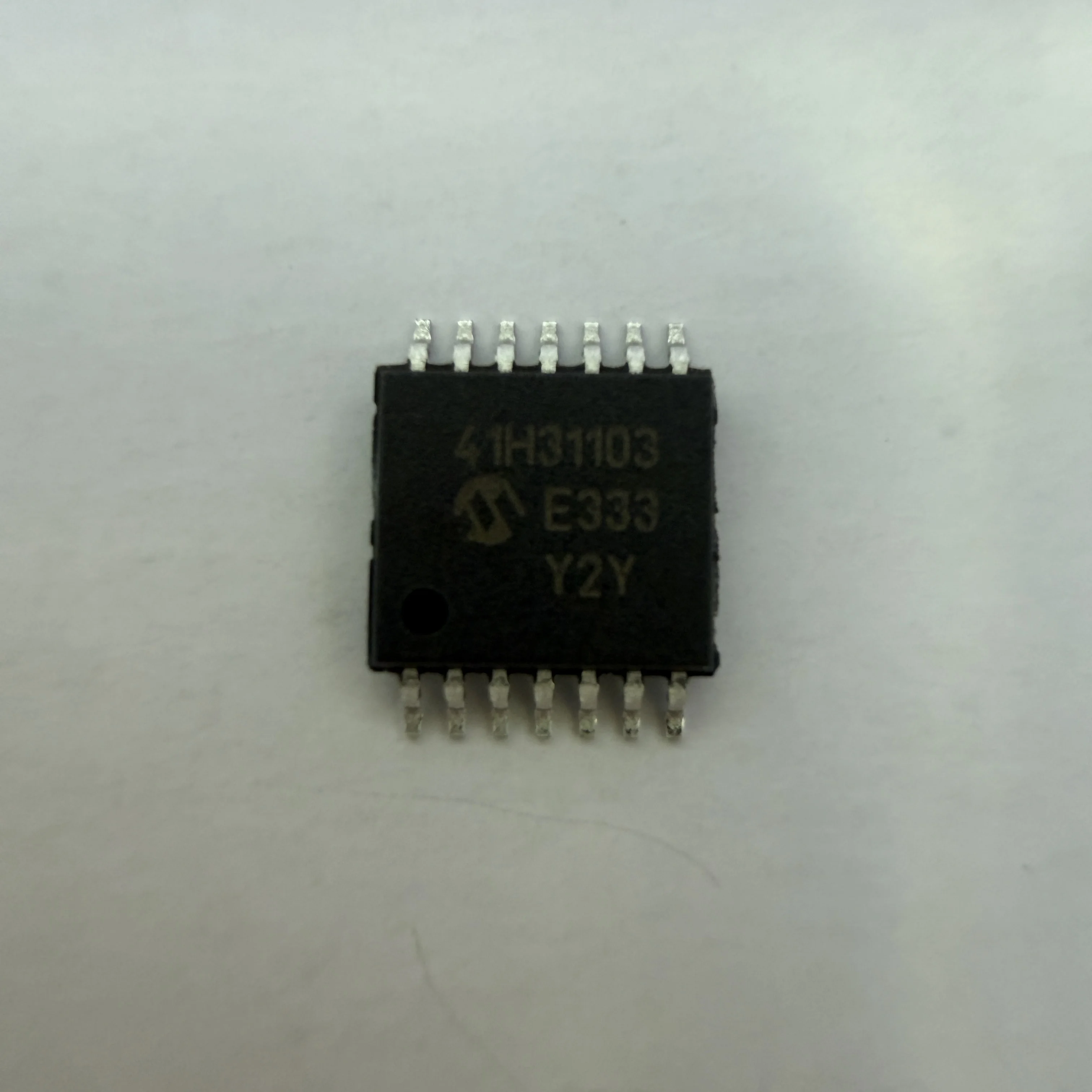 10PCS/LOT MCP41HV31-103E/ST (Digital Potentiometers)