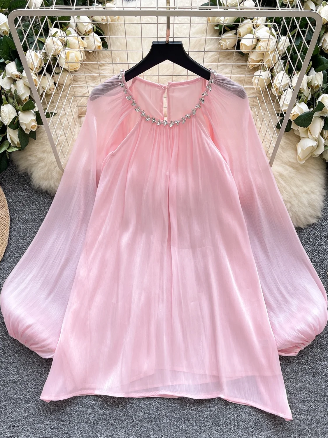 

Heavy Embellied round Ne Lantern Sve irt Women Loose Slimming Versatile Pearlescent Me Top Summer Korean Sle