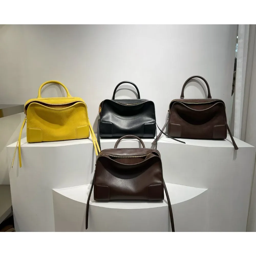 Light Luxury High-quality 2026 Spring Large-capacity Handbag  Matte Cowhide Shoulder Messenger Bag Fashion Versatile  NO LOGO