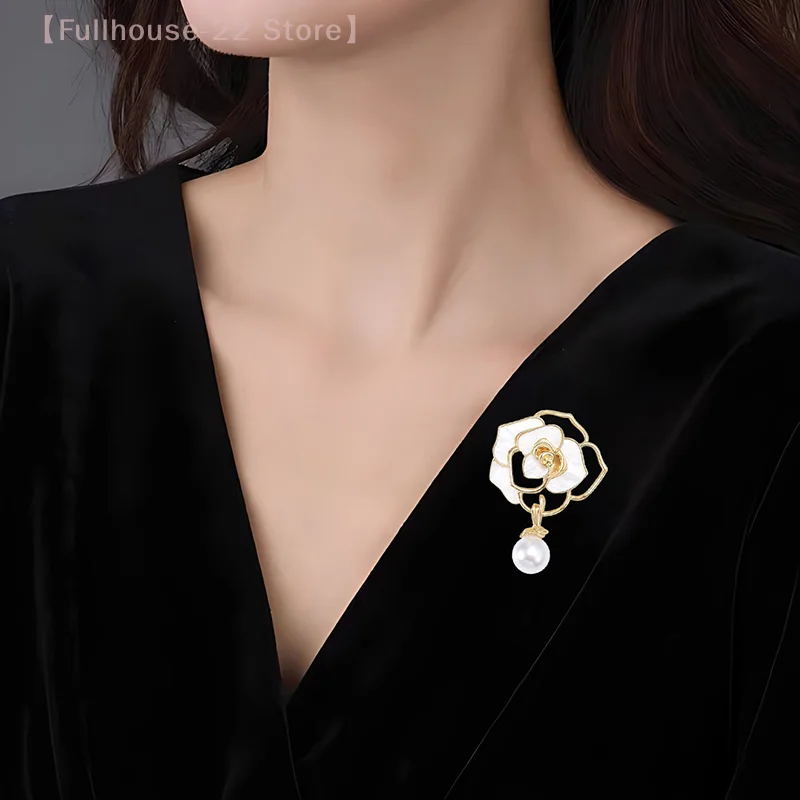 【MAX-22】Broschen mit weißen schwarzen Kamelienblüten für Damen, schöne Blumen-Pflanzen-Dressing-Kleidung, Corsage, Schmuckzubehör