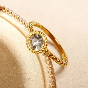 Personalidad Bodas redondas Banda de anillo Pequeño circón transparente de cristal impermeable anillos de oro de acero inoxidable joyería granular fina granular 10 mejores cristales de ventas pequeñas - №7