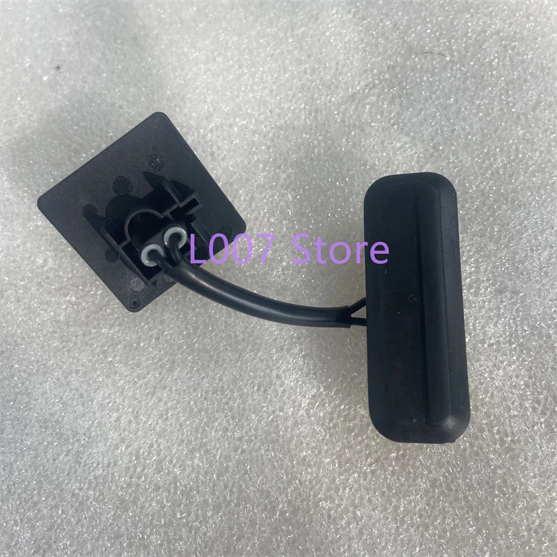 Tailgate Boot Opening Switch NO: 13422268 For Chevrolet Cruze Orlando Rear Tailgate Opening Switch Trunk Release Liftgate Latch