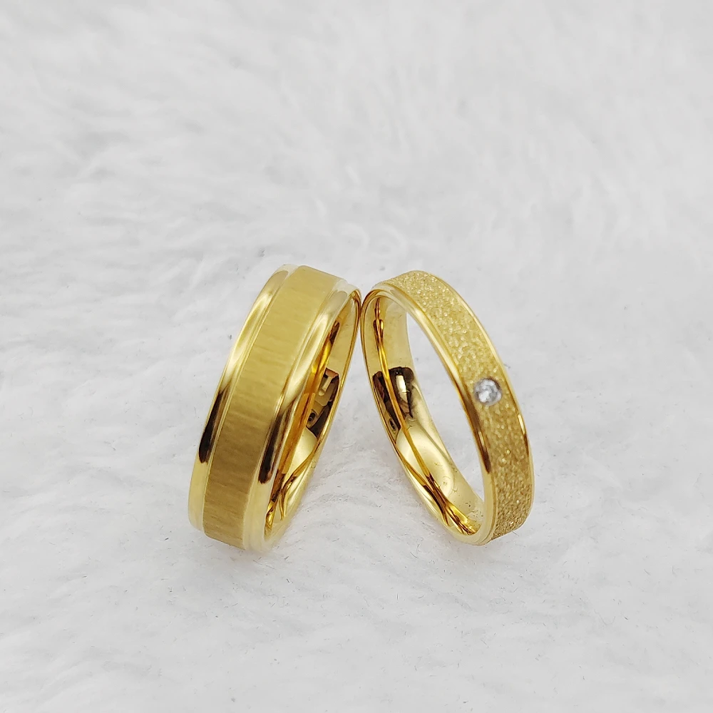 

Discounted Designer Golden Ring Stainless Steel Jewelry Wedding Bridal Rings Couples 1 Pair Big Finger Ring Men