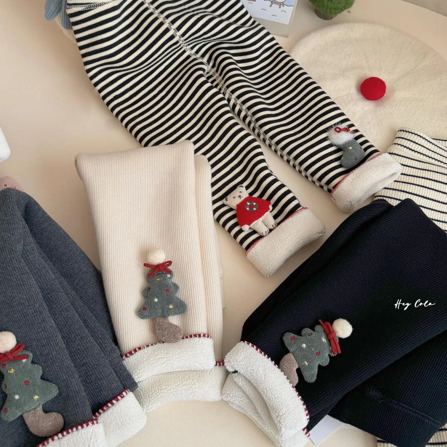 

Sweet Xmas Leggings Girls Fleece Pants Autumn Winter Kids Cotton Stretch Warm Trousers Baby Girls Elastic Waist Slim Pants3-7Y