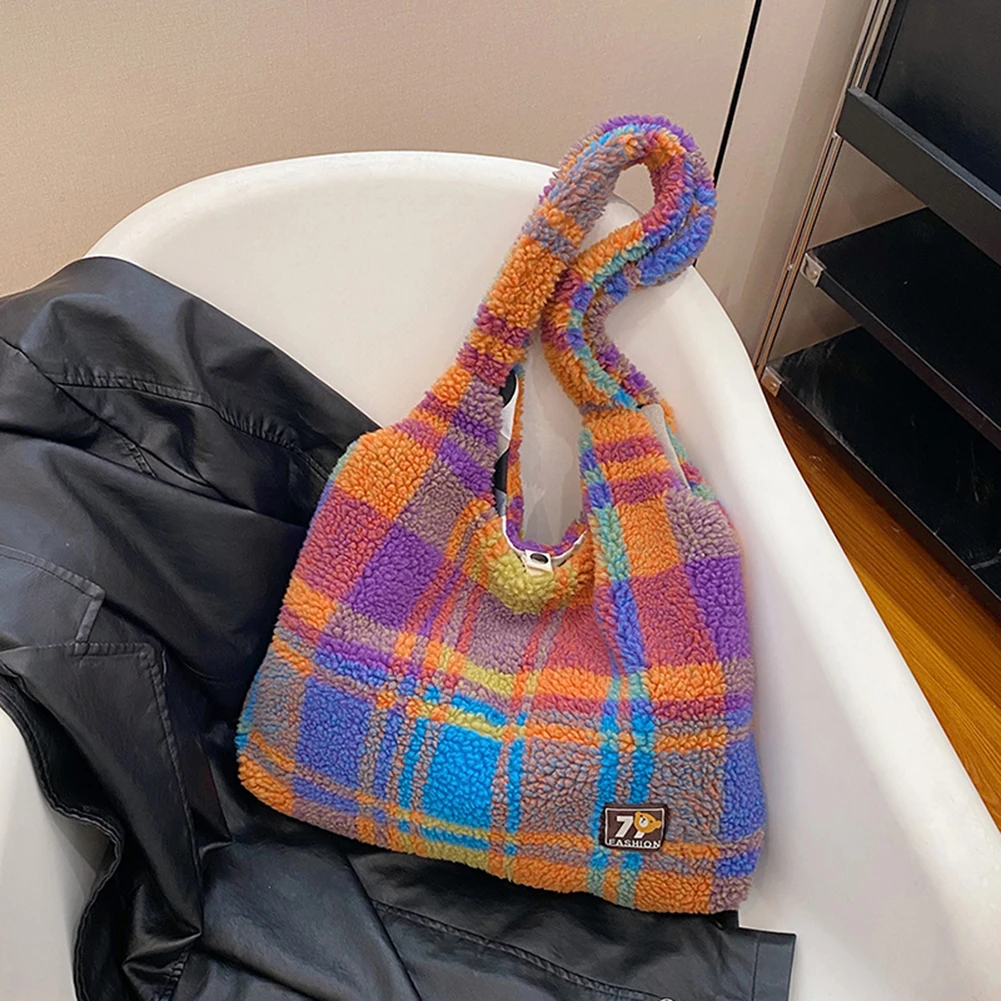 Soft Lamb Wool Women Handbag Fluffy Plaid Pattern Fashion Shoulder Bag Large Capacity Retro Shopping Tote Bag Plush Underarm Bag