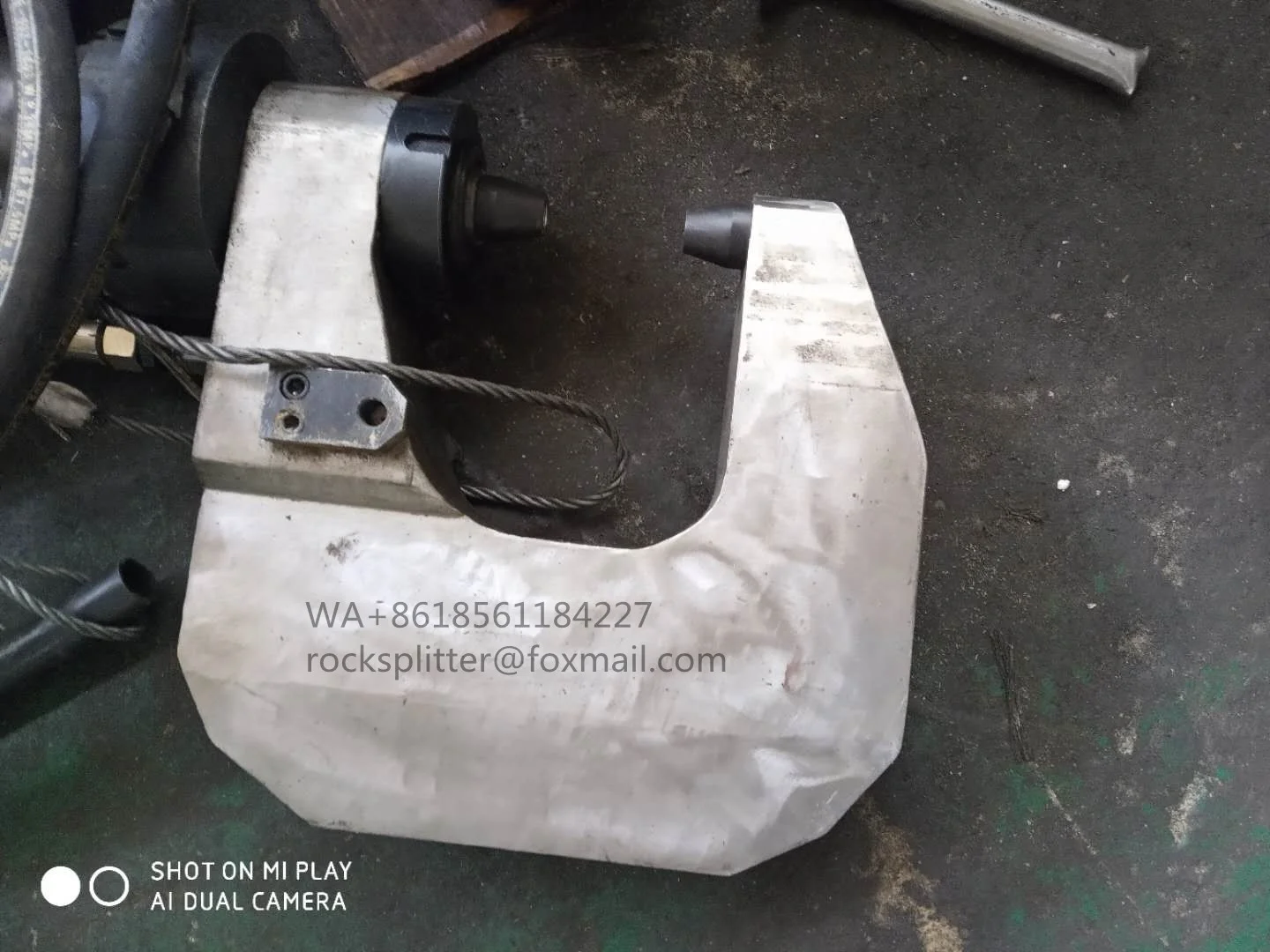 آلة التثبيت الباردة آلة الضغط الهيدروليكية لهيكل الشاحنة الهيدروليكية لمسامير 10 مم للبيع #3