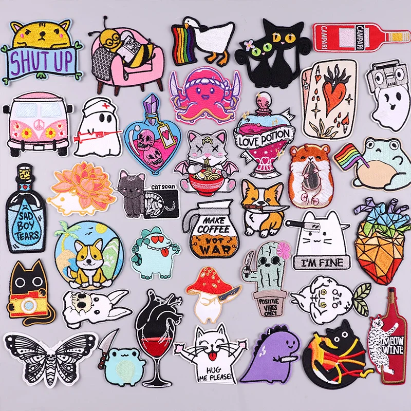 

Cartoon/Cute Animal Applique Embroidered Patches For Clothing Stickers Cat Dog Patch Iron On Patches On Clothes DIY Sewin Patch