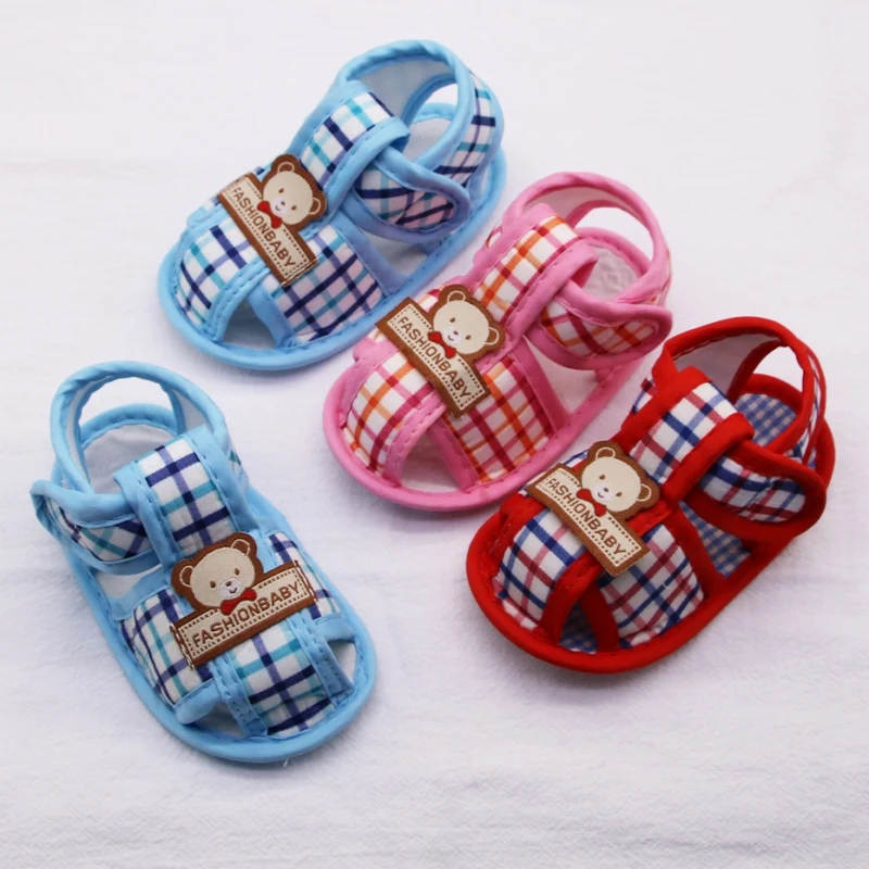 Sandales creuses à motif d'ours pour bébés garçons et filles, chaussures en coton pour nouveau-nés et tout-petits, chaussures à semelle souple pour enfants, premiers marcheurs, été