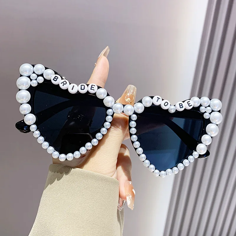 Women Sun Glasses Heart Big Frame Love Inlaid Pearl Fashion Ladies Luxury Sunglasses Wedding Decorative Glasses For Party Use