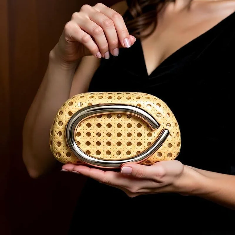 

Женская акриловая вечерняя сумочка-клатч, ретро-сумка-коробка из плетеного ротанга с металлической отделкой, универсальная сумка через плечо, для вечеринок и свадеб