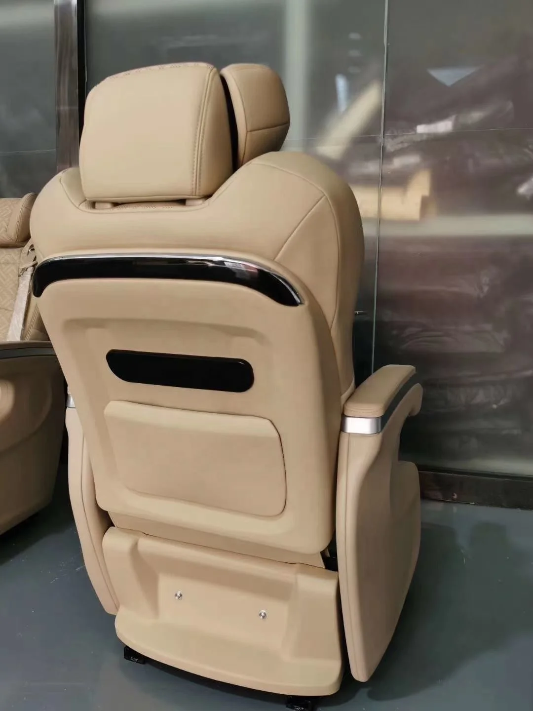Evenew Luxury Leather Car Seats for Maybach Sprinter MPV Electric Recliner with Folding Table Vito Model 1 Year Warranty