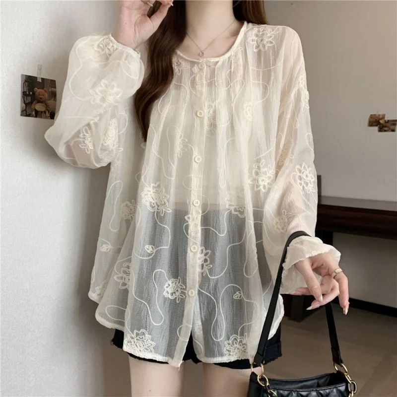 

High-end Jacquard Sunscreen Shirt for Women New Large Size Loose Lace Blouse Top