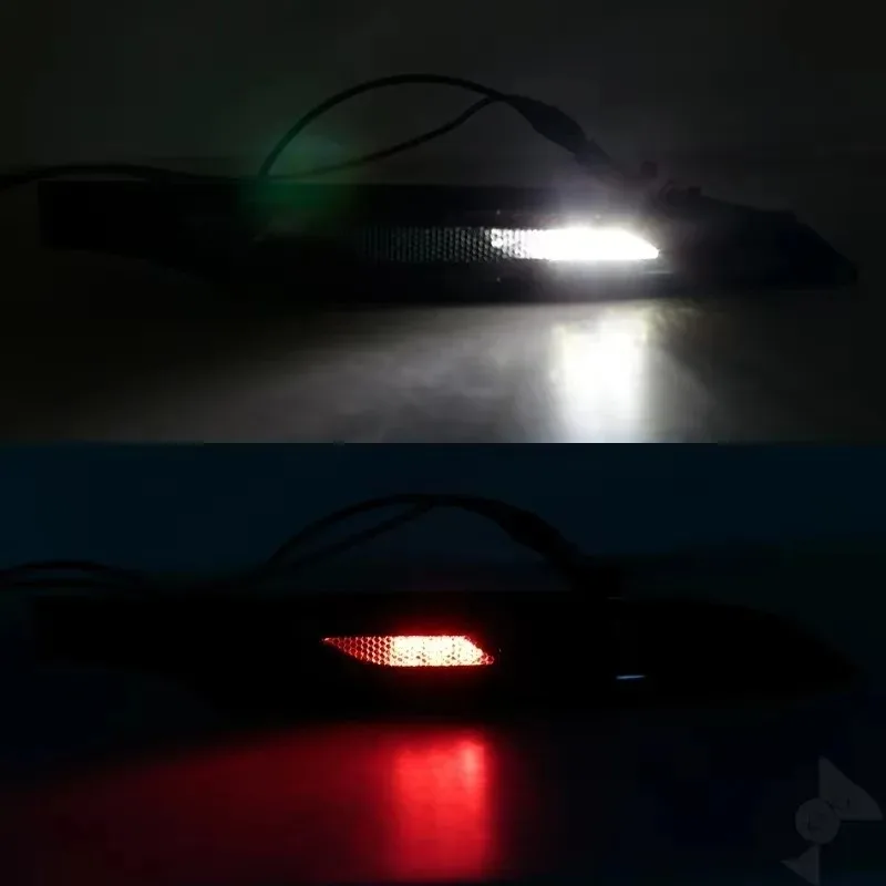 Tiy Car Rear Fog Light Bumper Reflector Fog Lamp Warning Light Rear Bumper Brake Light for Land Rover Range Rover Evoque 2019-20