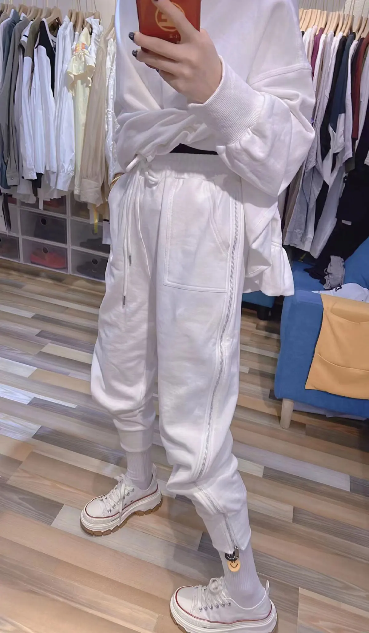 Pantalones de chándal blancos con cremallera para mujer, ropa de calle holgada de paracaídas, Y2K, de cintura alta con cordón, talla grande, 150KG