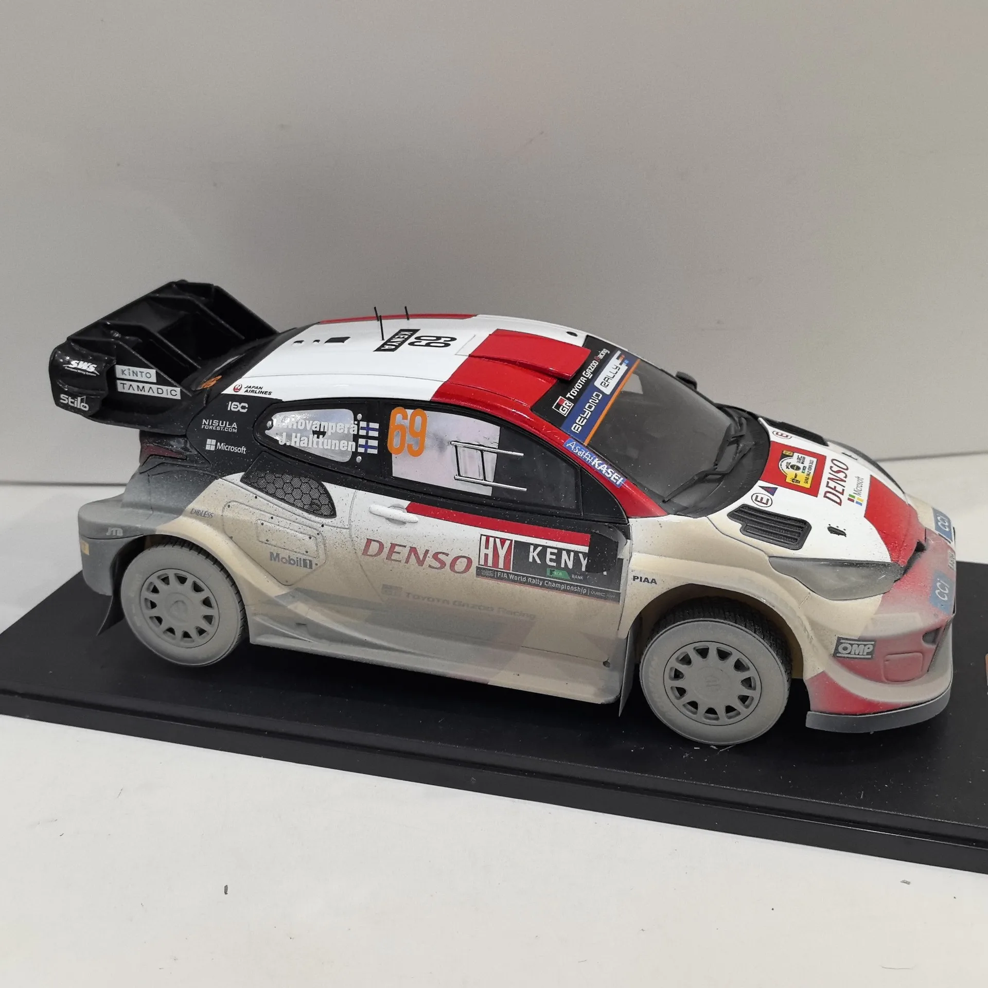 다이캐스트 IXO 1:18 스케일 TOYOTA GR YARIS # 69 2023 게임 후 진흙 버전 포스트 레이스 합금 자동차 모델 소장 장난감 선물