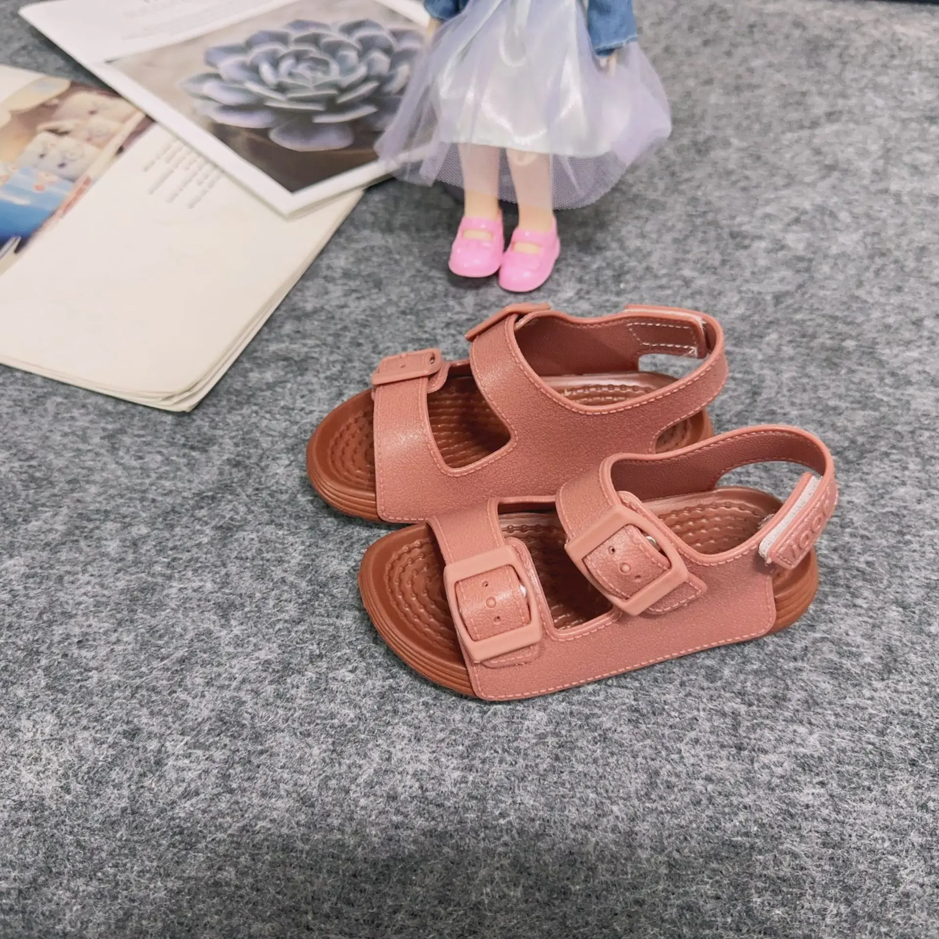 

Girl and Boy Fashion EVA Casual Sandals New style 2024 Children Summer Jelly Shoes Kids Water Beach Shoes SO150