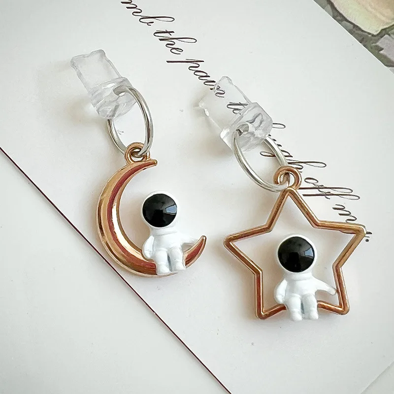 Mobile phone dust plug Diy three-dimensional astronaut star and moon pendant mobile phone universal earphone dust plug data cabl