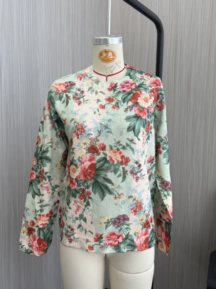 Women's Retro Watercolor Peony Flower Print Round-neck Knit Sweater - 70% Polyester 30% Cotton - Light Green Base Color - Long Sleeve Casual Pullover, Suitable for Daily Wearing in Autumn and Winter - view 3