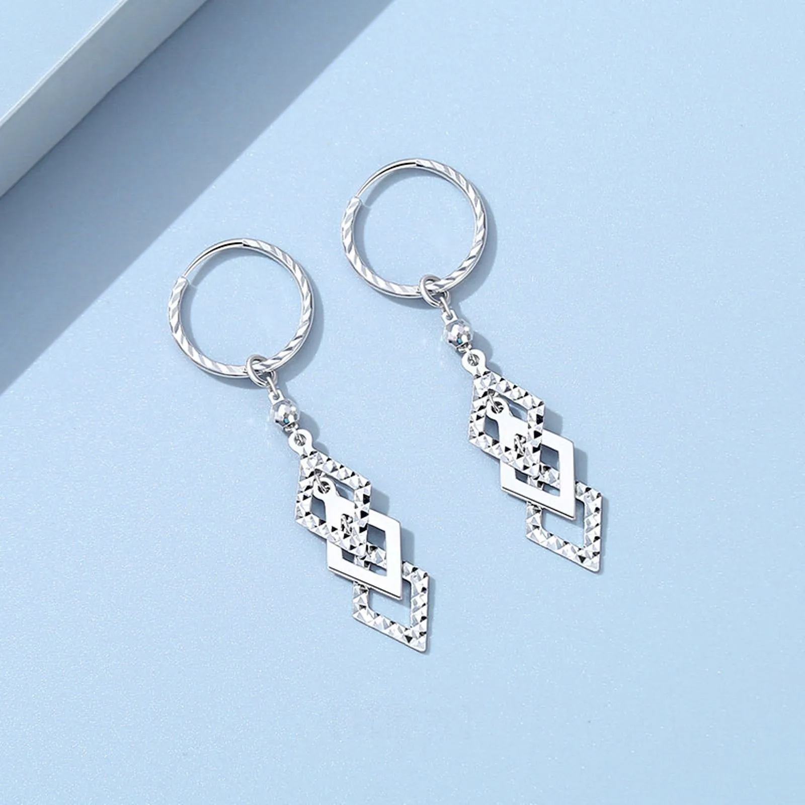 PT950 Pure Platinum 950 Hoop Women Lucky Carved Three Rhomboid Dangle Earrings 3.2-3.4g