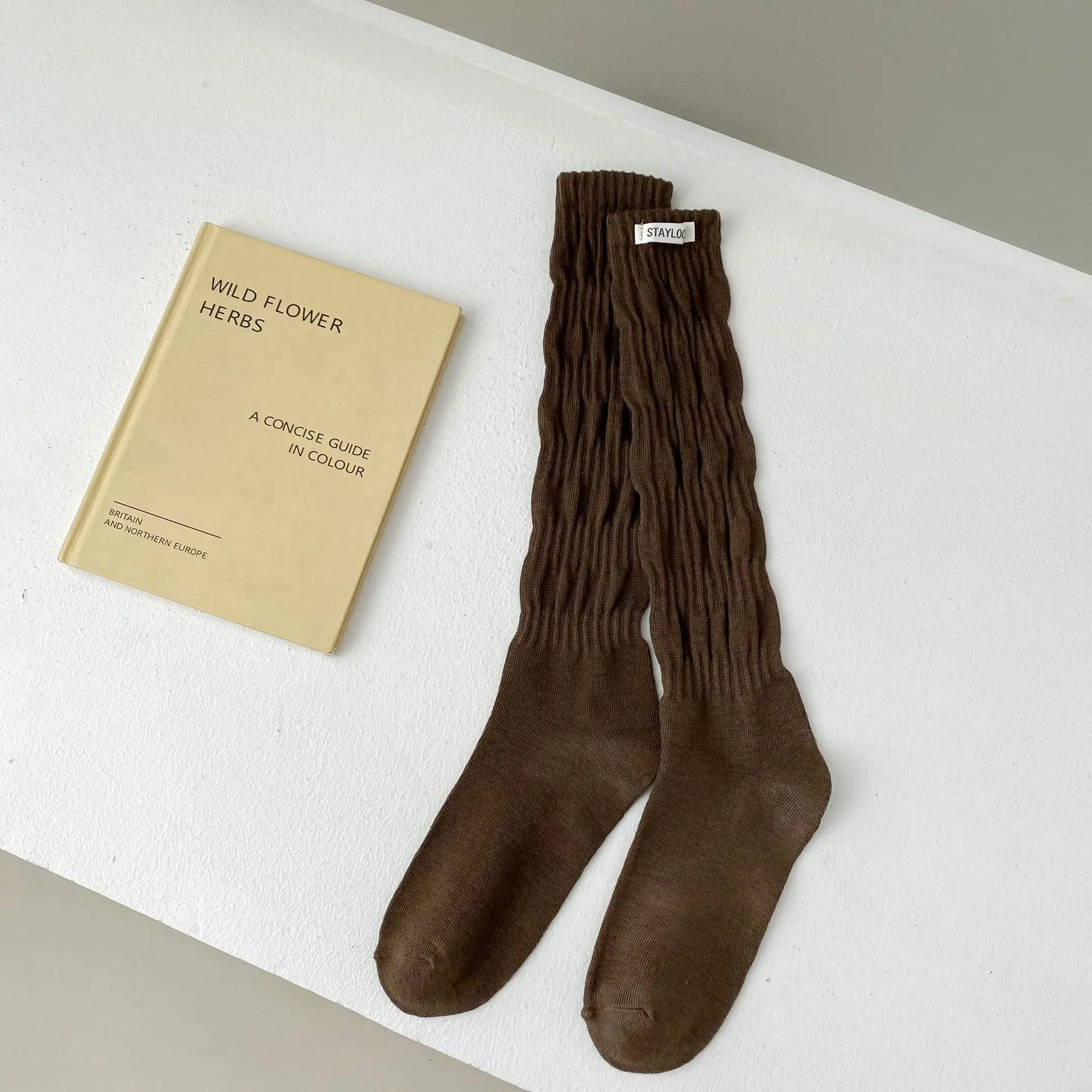 1 Pairs Fashion Cool Lolita Woman Cute Warm Socks Set Female Lady Autumn Winter Knitted Long Black White Socks For Women