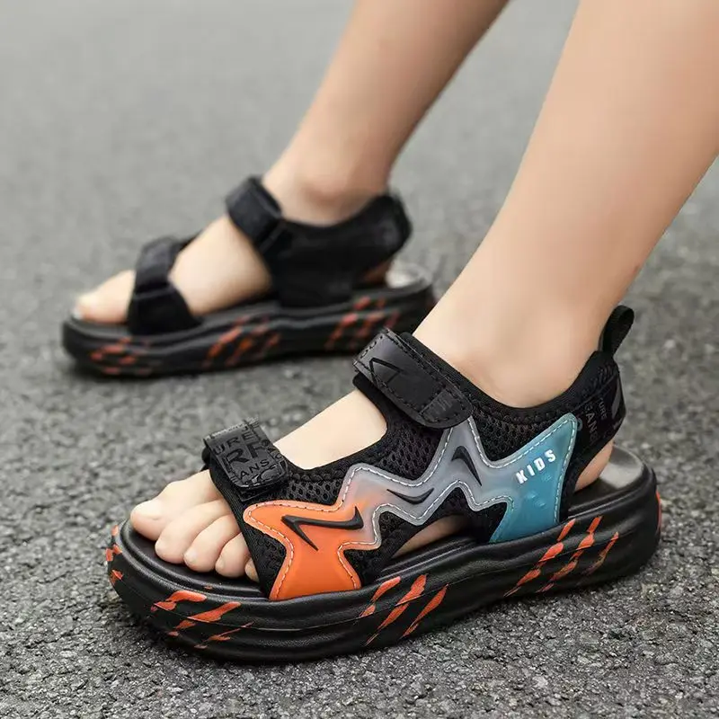 Kinder Sommer Outdoor Strand Sandalen Jungen Weiche Sohle Rutschfeste Anti Geruch Leichte Offene spitze Haken Casual Sport Sandalen