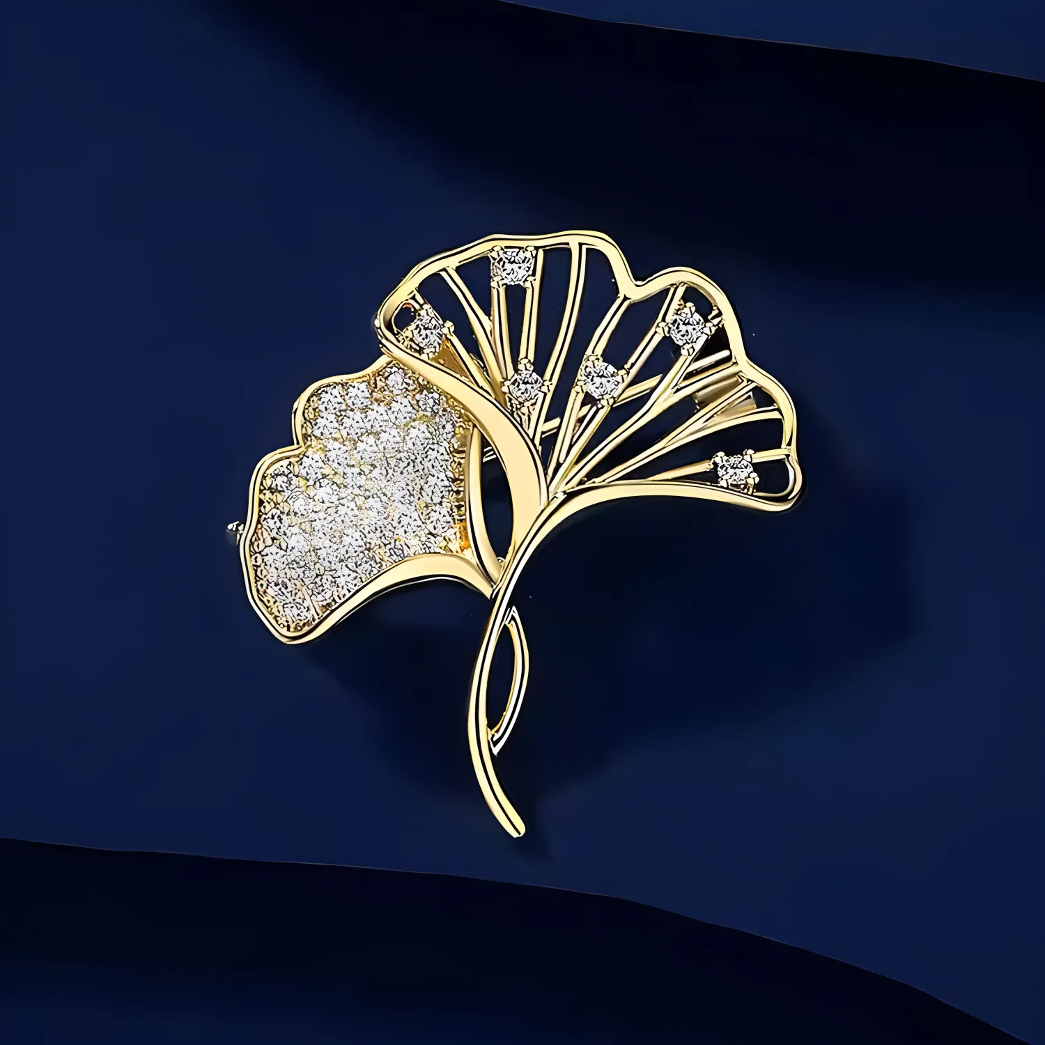 Strass ginkgo biloba broche high-end feminino delicado folha broche nicho design sentido anti-luz pino terno acessórios
