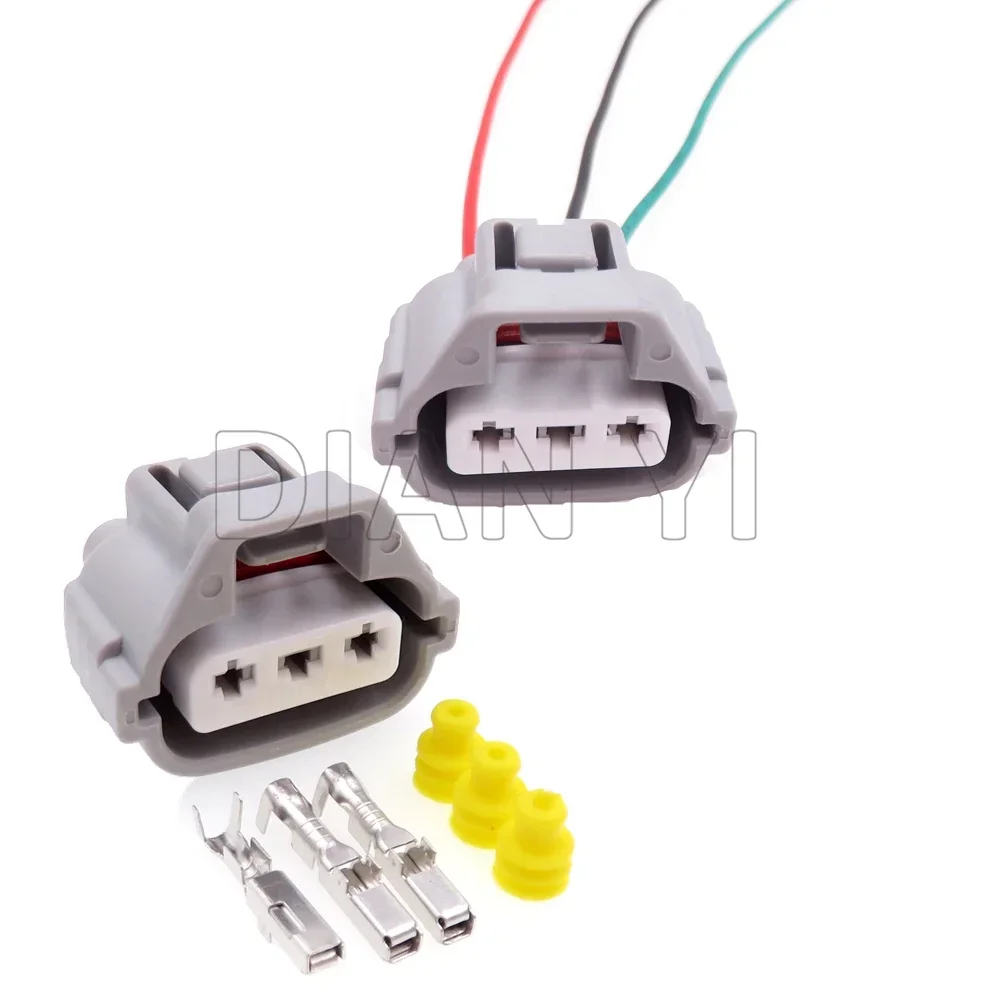 

Комплект из 3-контактной автомобильной вилки и водонепроницаемой розетки переменного тока для Toyota с клеммами и резиновыми уплотнителями, артикул 90980-11020