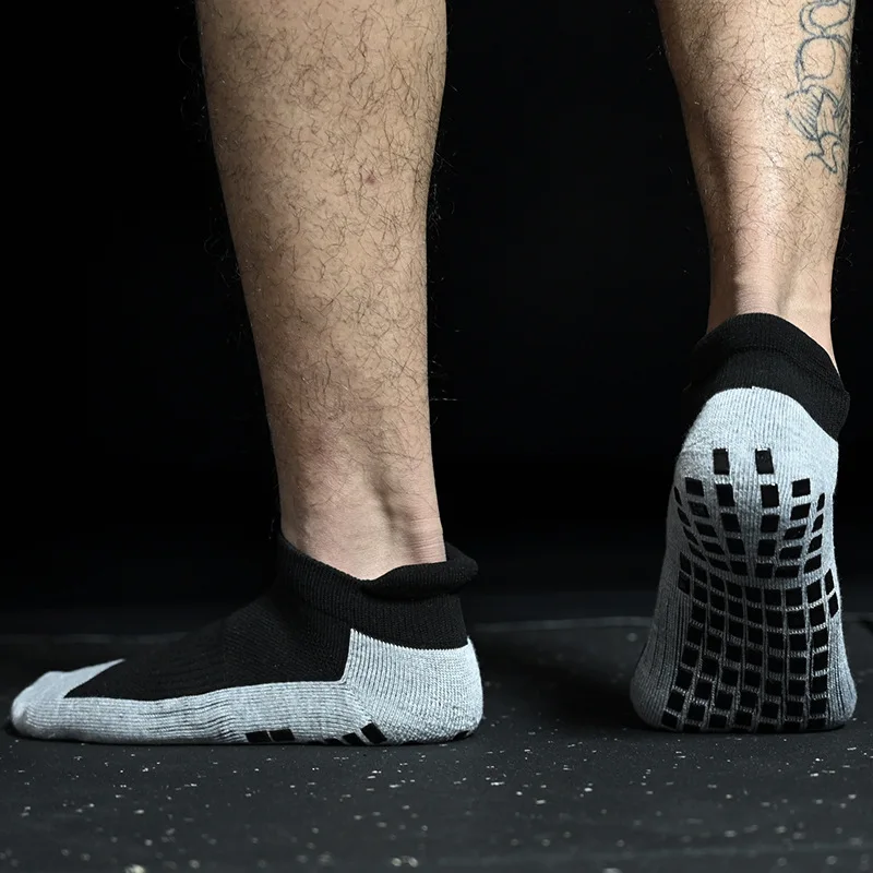 Calcetines de fútbol antideslizantes con suela de silicona para hombre y mujer, medias de competición profesional con agarre, accesorios deportivos, novedad