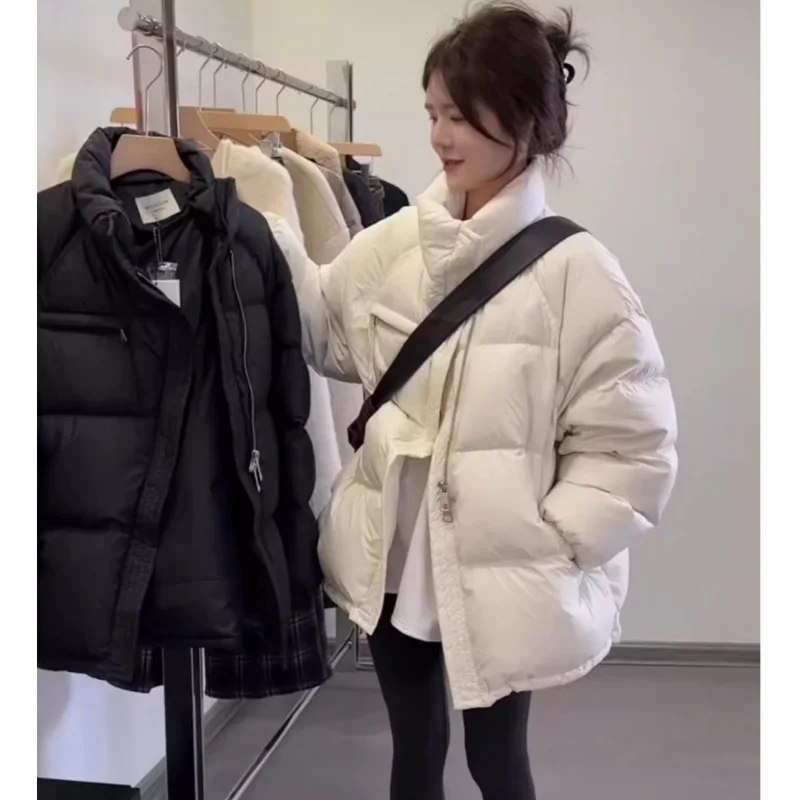 Damen-Winter-Daunenjacke im neuen Stil, Stehkragen, übergroß, verdickt, modisch, locker sitzend, High-End-Mantel im Brotstil