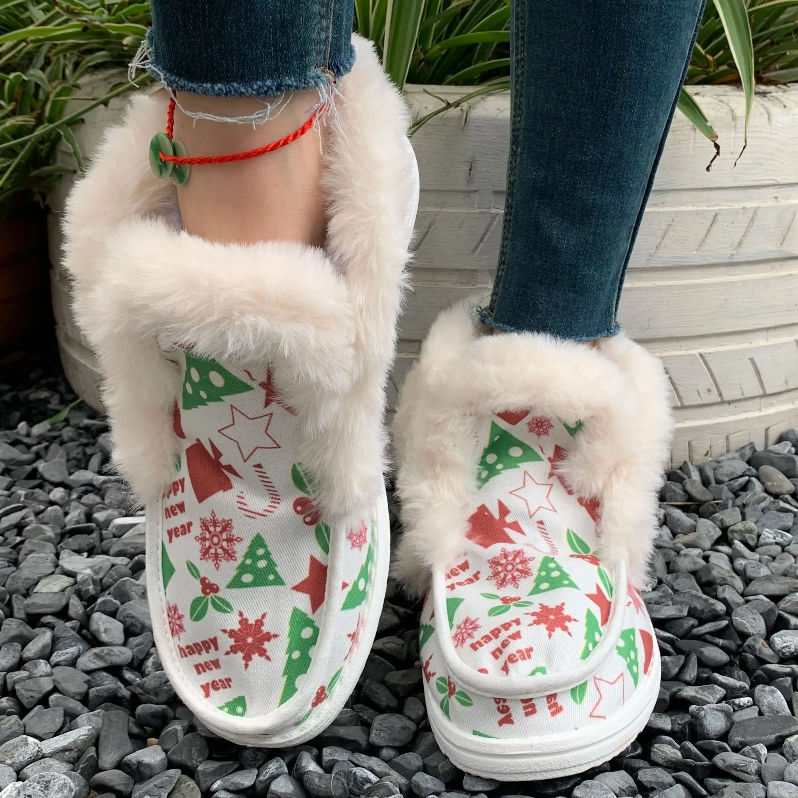 

Новые женские осенне-зимние модные зимние ботинки с принтом в рождественском подарке, удобные повседневные плюшевые короткие ботинки без шнуровки для молодых девушек на мягкой подошве на флисовой подкладке большого размера