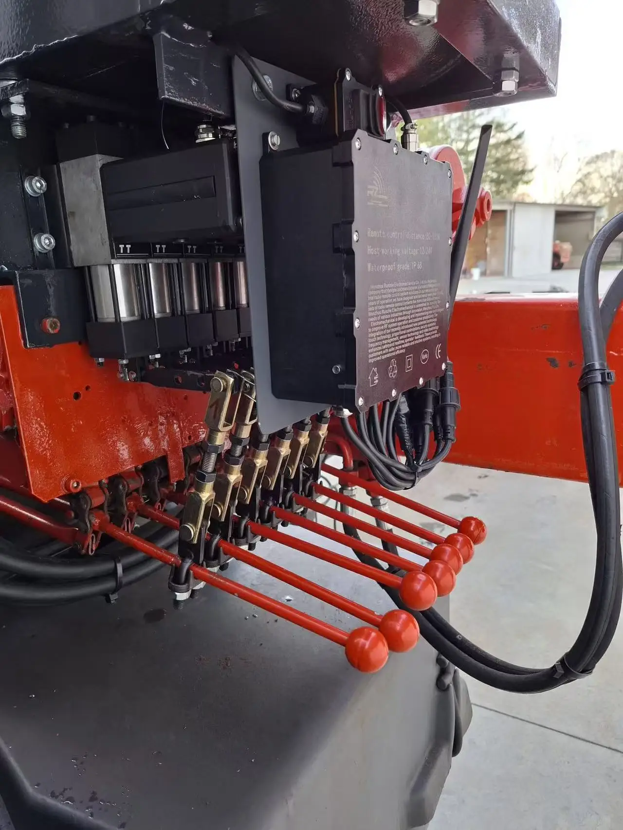 A whole set of best-selling crane accessories with 6 levers, high adaptability, including remote control,