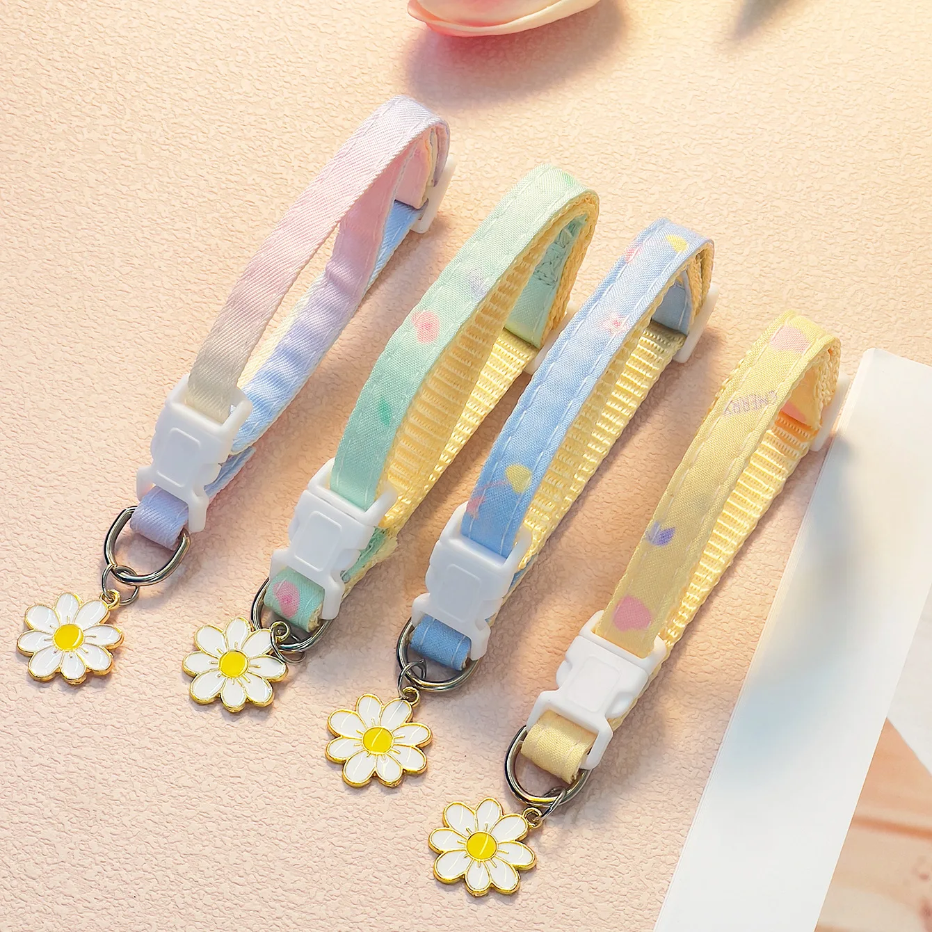 

Pet Collar Adjustable Puppy Collar Colorful Daisy Flower Collars For Cats Kitten DIY Ring Necklace Pet Accessories
