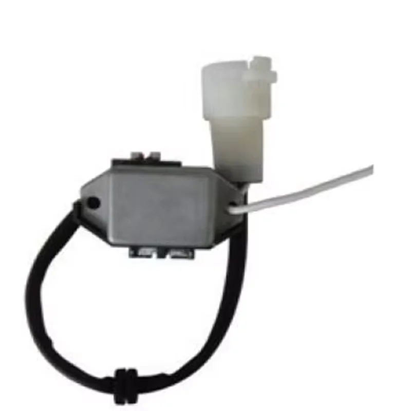 

NEW Alternator Voltage Regulator 13531401