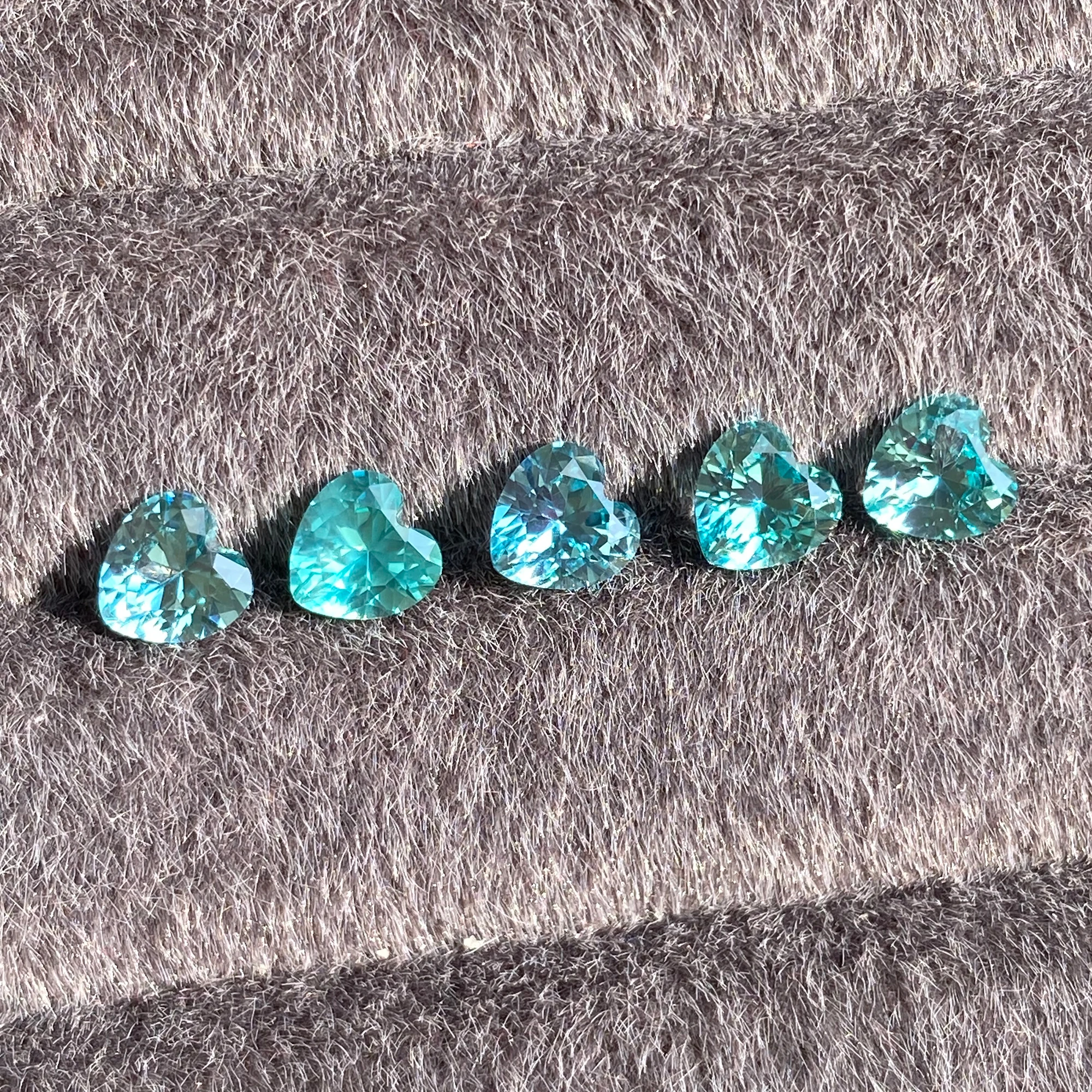 

Eme jewe Lab Grown Sapphire Paraiba Heart Cut For Charms Advanced Jewelry Making Materials With AGL Certificate