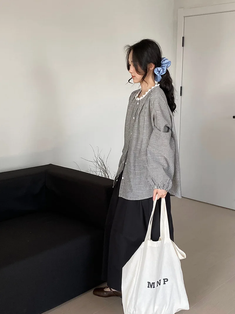 เสื้อเชิ้ตลายตารางหมากรุกลูกไม้ศิลปะย้อนยุคสําหรับผู้หญิง, เสื้อตุ๊กตาคอกลมหลวมญี่ปุ่น, เสื้อแขนยาว