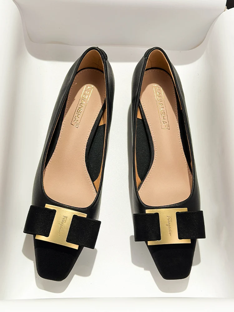 أحذية عمل أنيقة من الجلد الناعم بكعب منخفض، أحذية سوداء بكعب سميك، أحذية نسائية جديدة لعام 2025، كعب عالي احترافي بأسلوب كوري