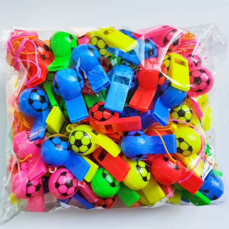 Silbato de fútbol para niños, suministros deportivos para exteriores, recuerdos de fiesta de cumpleaños, accesorios para animar, relleno de piñata, 10/30/50 Uds.