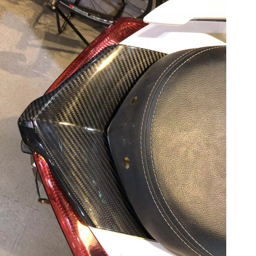 

Suitable for Yamaha Y Ha Xmax300 Carbon Fiber Taillight Upper Cover Patch Xmax250 Motorcycle Tail