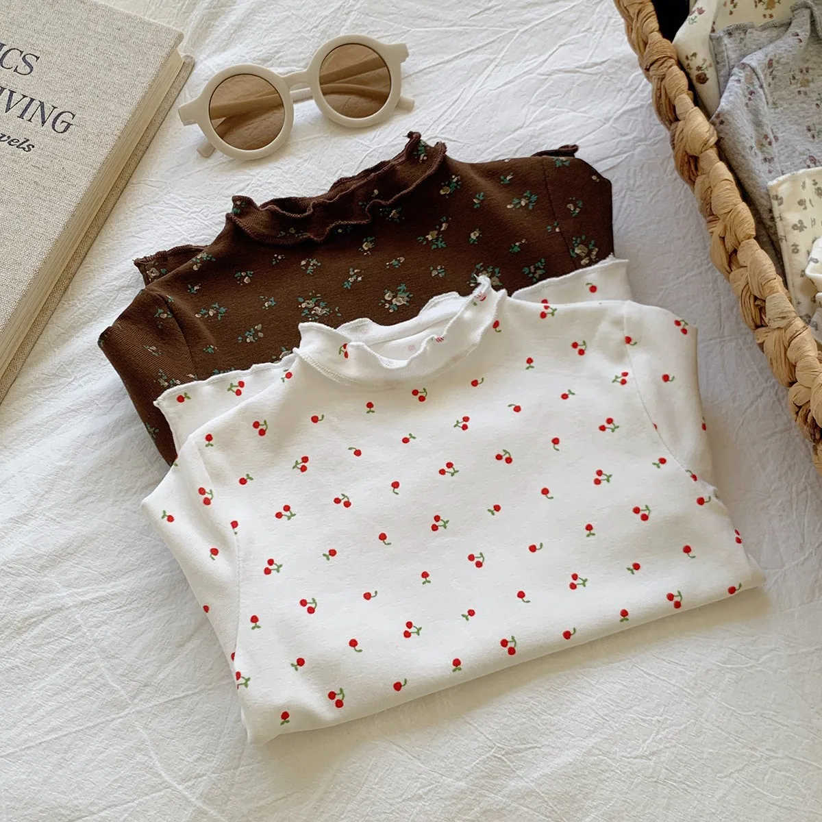 Girl T Shirt 2026 Autumn and Winter New Childrens Clothing Korean Girl Baby Sweet Foreign Gas Wooden Ear Edge Print Bottom Shirt