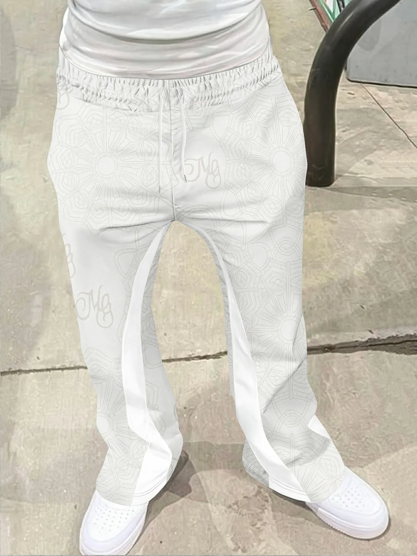 

Men's Casual Street Style Trendy Cross Print Fashionable Slightly Flared Black and White Color-Block Design Sweatpants Men Pants