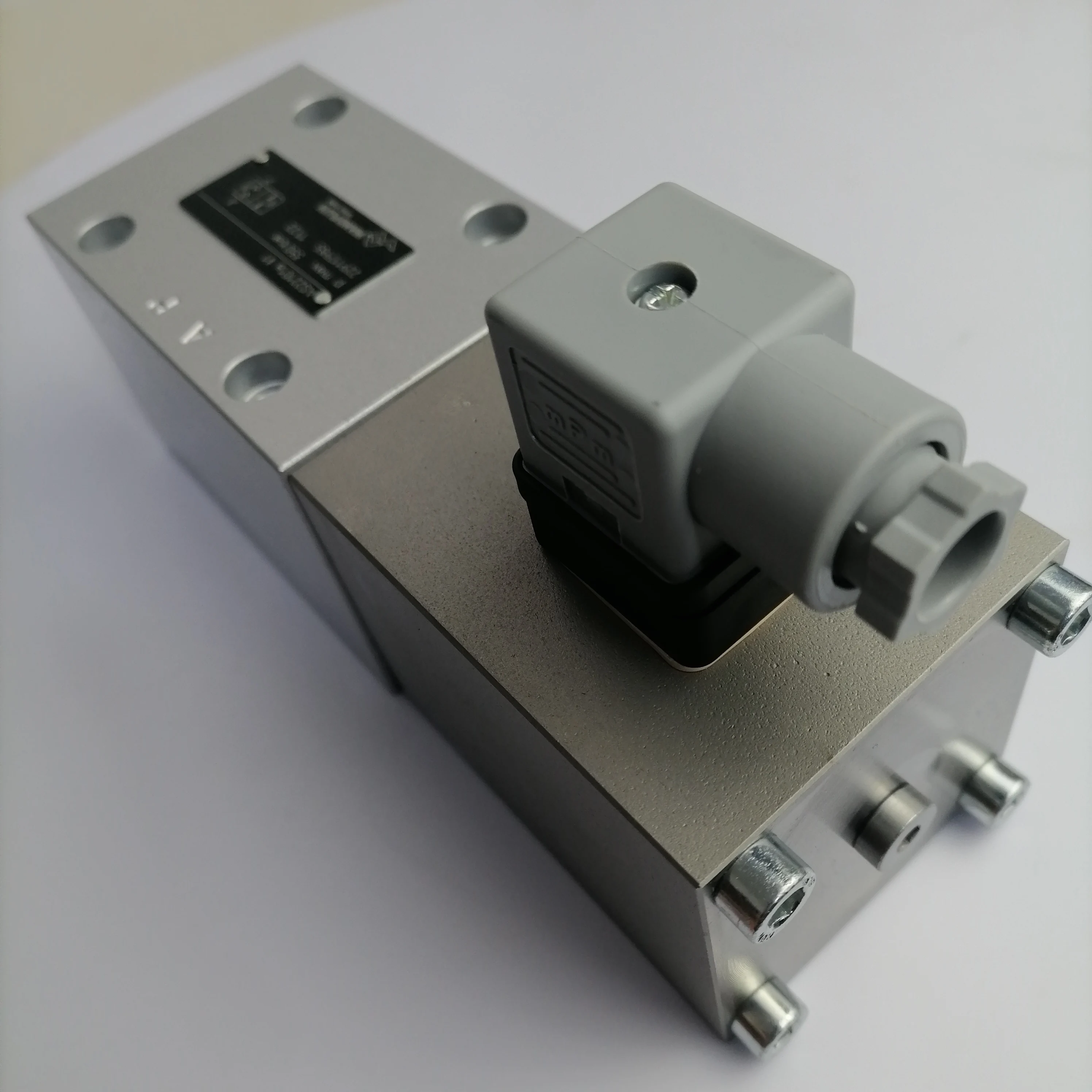 Magnetventil WANDFLUH Solenoid Operated Poppet Valve AS32061a-G24 Weitere Ventile — Detail 2