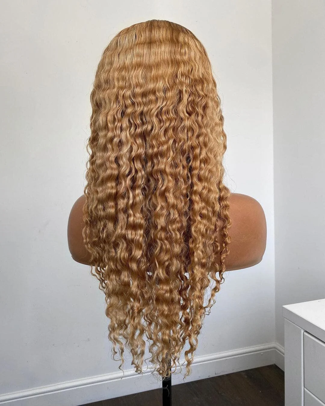 26Inch 180%Density  Long Honey Blond Kinky Curly Lace Front Wig For Women With Baby Hair Heat Resistant Glueless Daily Wear