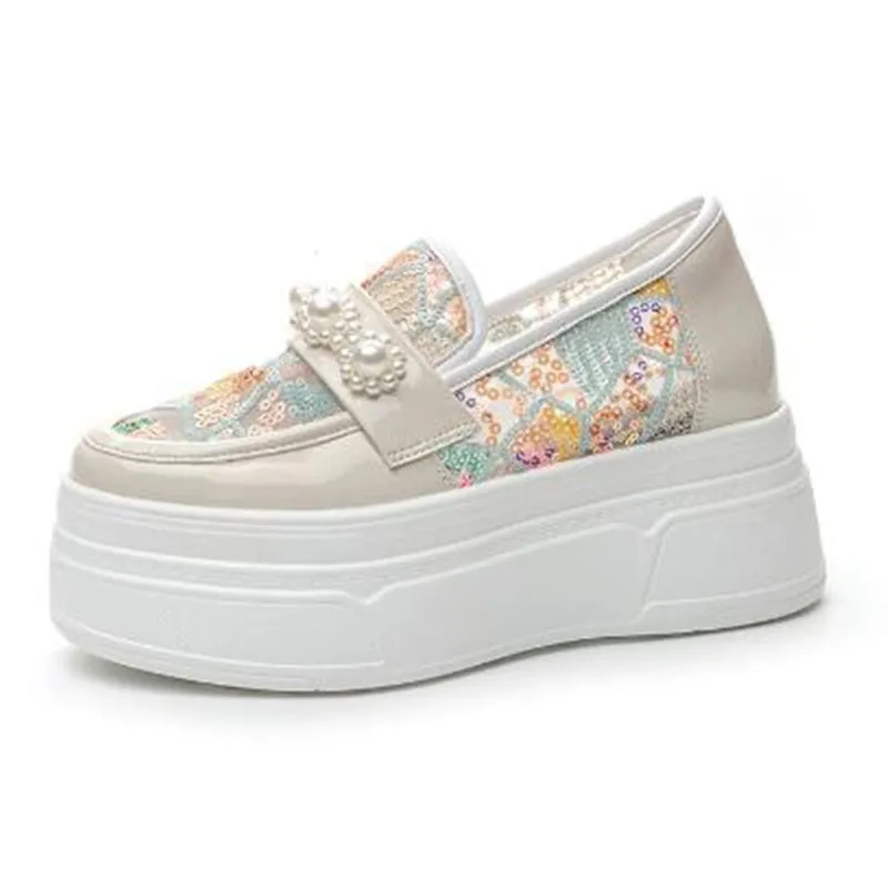 8.5 سنتيمتر جديد حذاء من الجلد الأحذية براءات الاختراع والجلود مضخات مرنة موضة الاصطناعية أحذية رياضية مكتنزة الهواء 2025 شبكة مريح الصيف بلينغ النساء #1