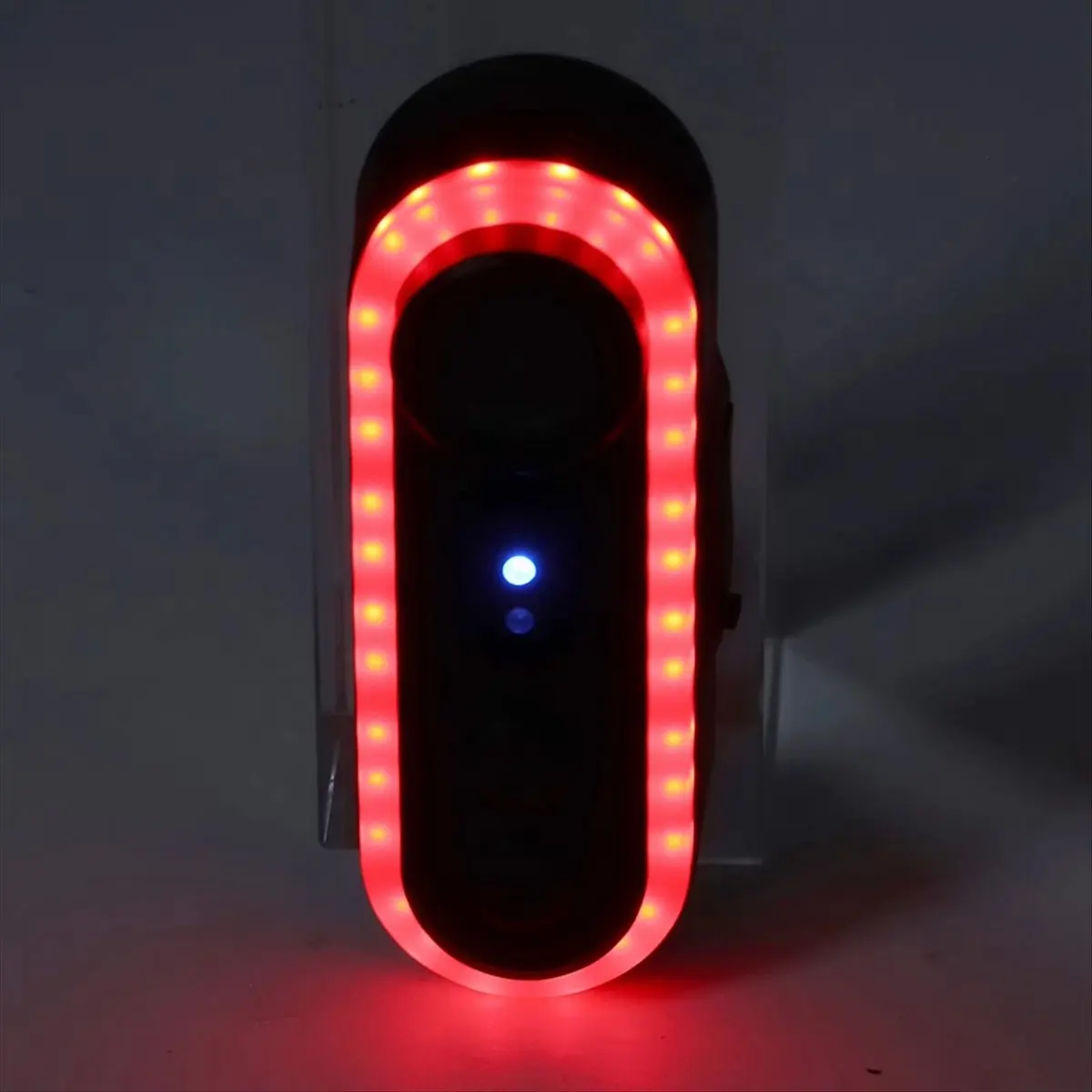 

Oct.885 Bike Tail Light with Recorder Camera 1080P HD 150 Degree Viewing Phone Interconnection Water Proof Rear View Camera