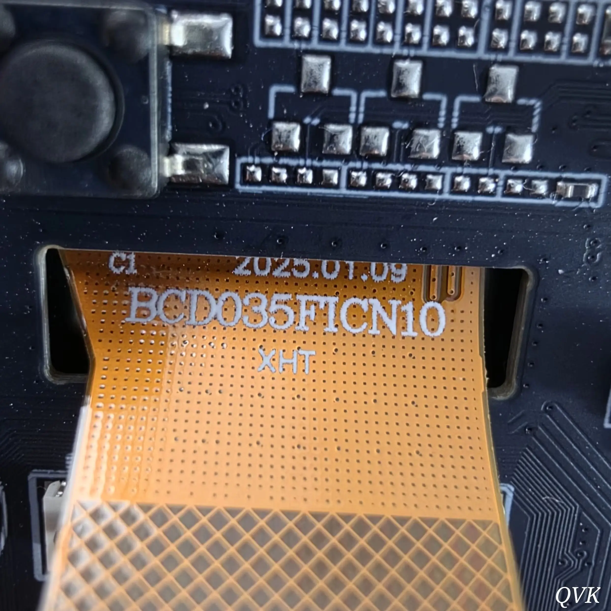 3.5 Inch LCD Display Screen BCD035FICN10 XHT For R35S R36S Game Console Without Cover Plate Replacement Part